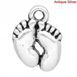 Metalinė dekoracija-pakabukas pėdutės B23507  14x10mm, antikinio sidabro